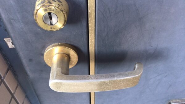 補修例　ドアノブ