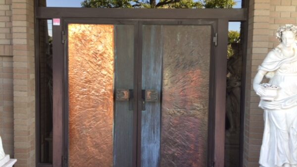 補修例　超豪邸玄関ドア