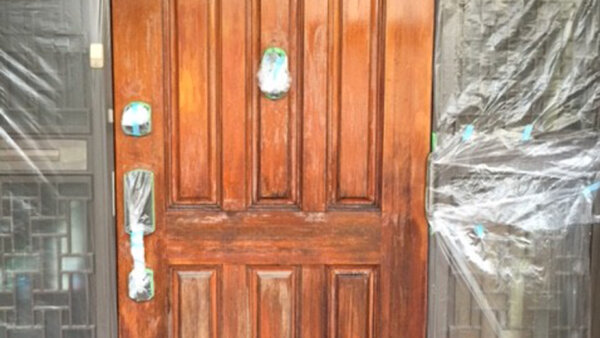 補修例　玄関ドア