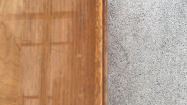 補修例　カリモク　テーブル