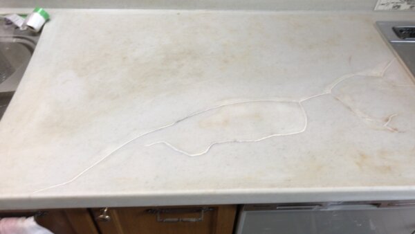 補修例　キッチン　割れ　人工大理石